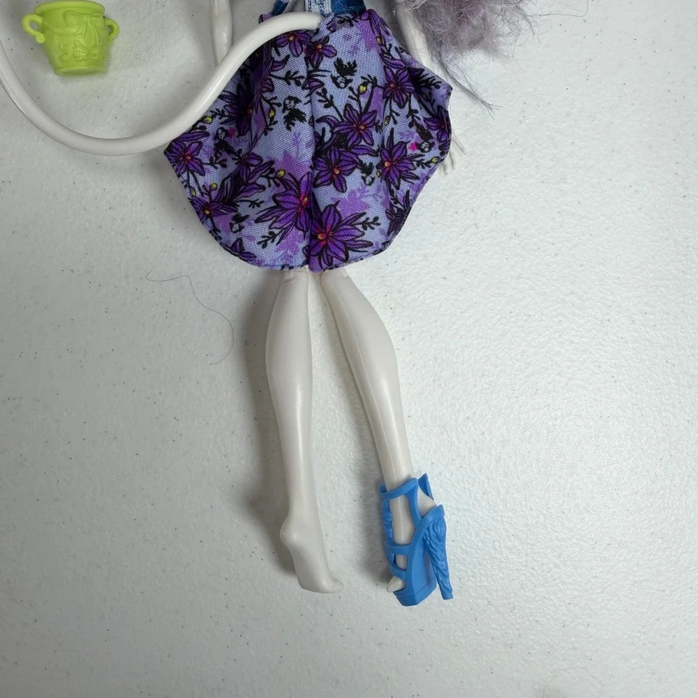 Monster High Catrine DeMew Doll New Scaremester Purple Floral Dress 2011 Mattel
